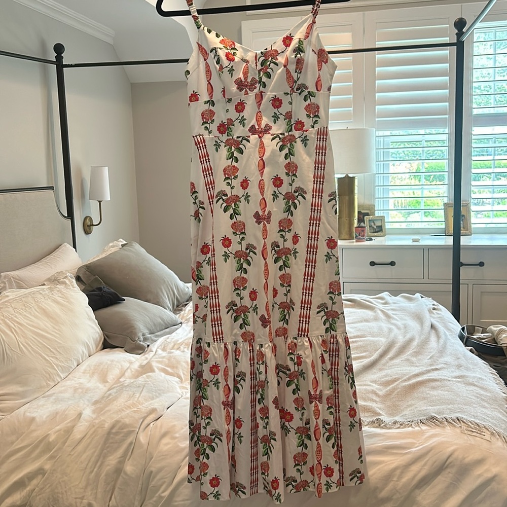 Hill House Home Solange Dress in Red Shell Vine size Small.Never worn.With tags